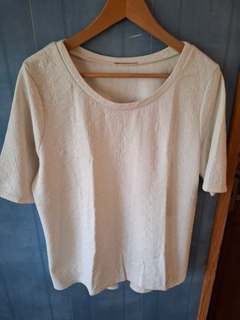 Très belle tunique manches courtes