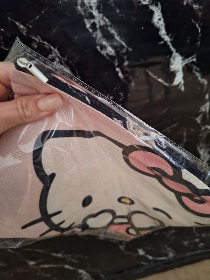 Pochette hello kitty - photo numéro 2