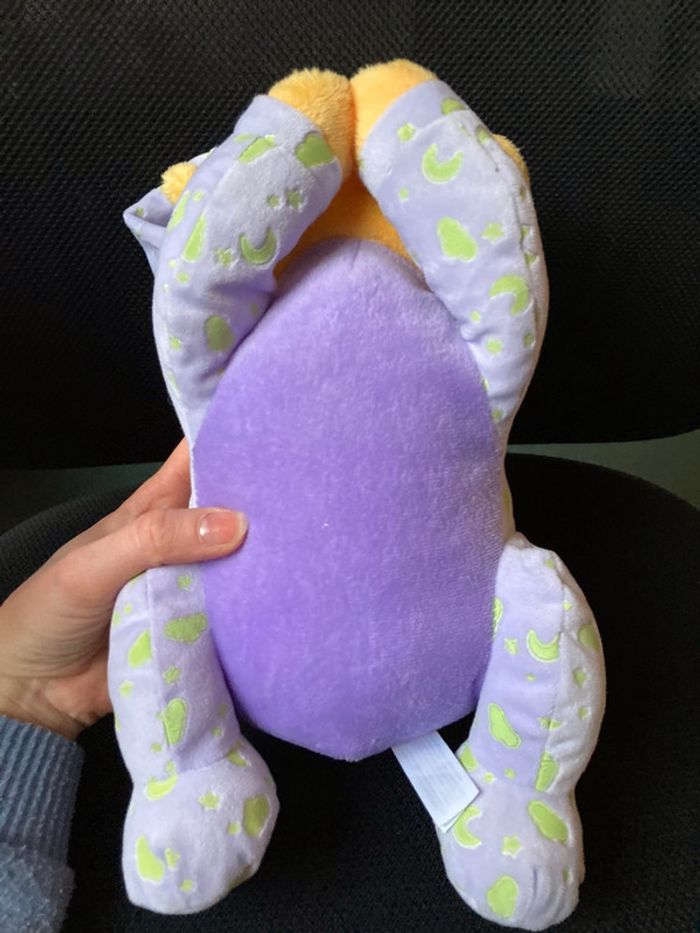 Peluche doudou Winnie phosphorescent - photo numéro 4