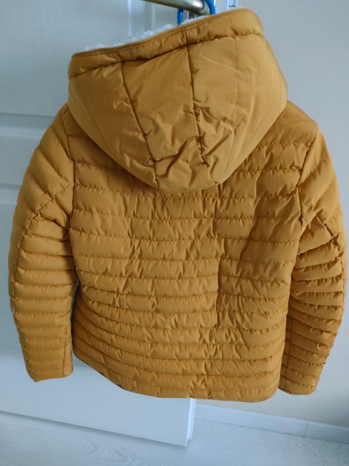 Doudoune femme taille 40 en très bon état - photo numéro 2