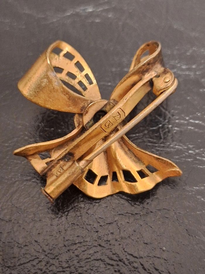 🎀 Broche en forme de nœud doré 🎀 - photo numéro 3