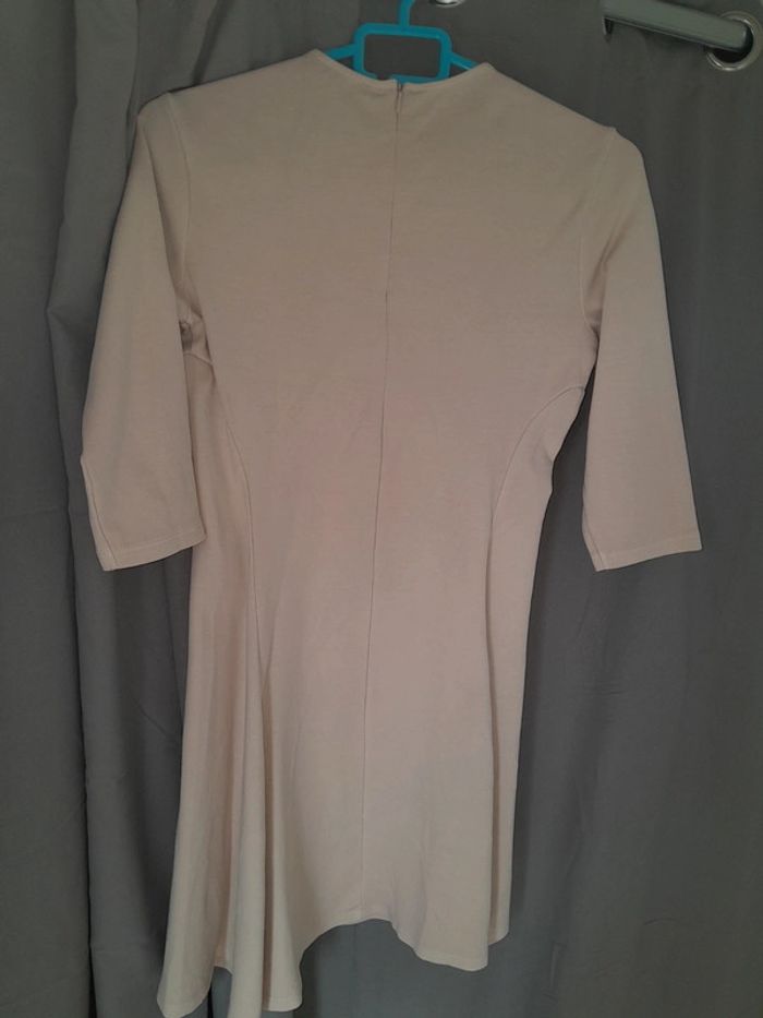 Robe beige - photo numéro 4