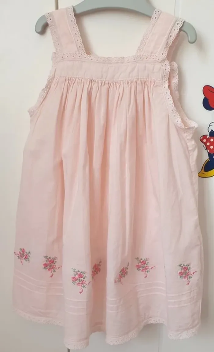 Robe rose broderies 18 mois