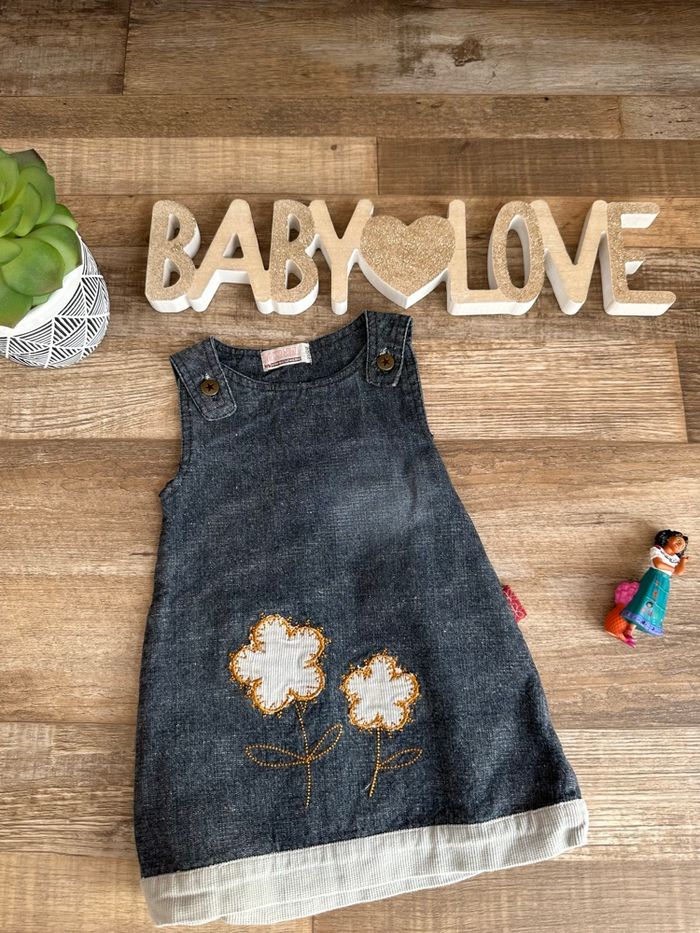 - Robe  - 3 mois - Très bon état