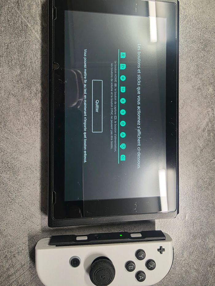 Nintendo Switch HAC-001 d'origine non patché - photo numéro 9