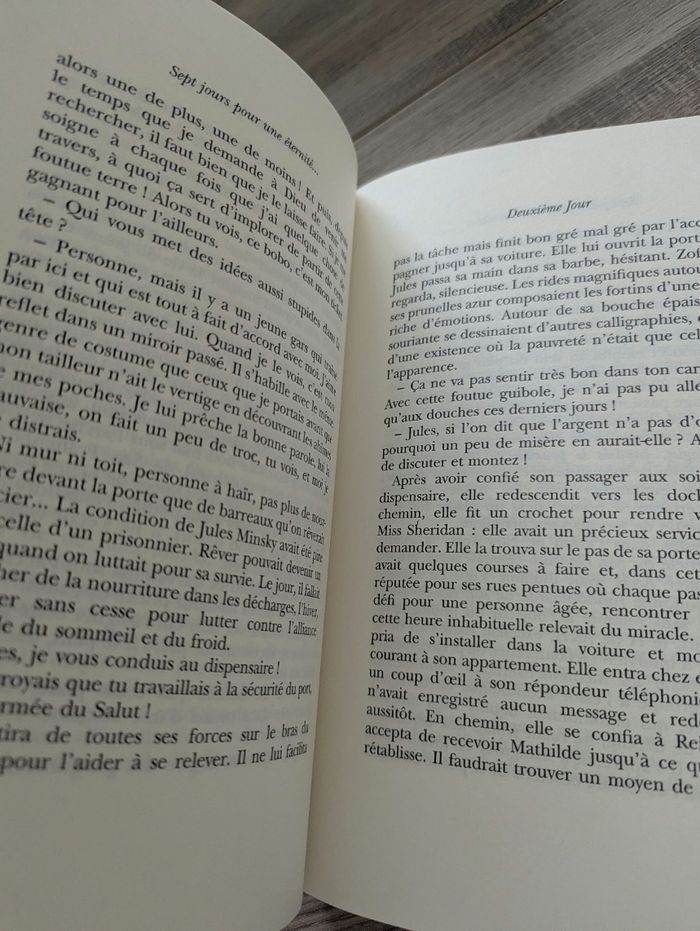 Vend livre roman sept jours pour une éternité de Marc Lévy - photo numéro 3