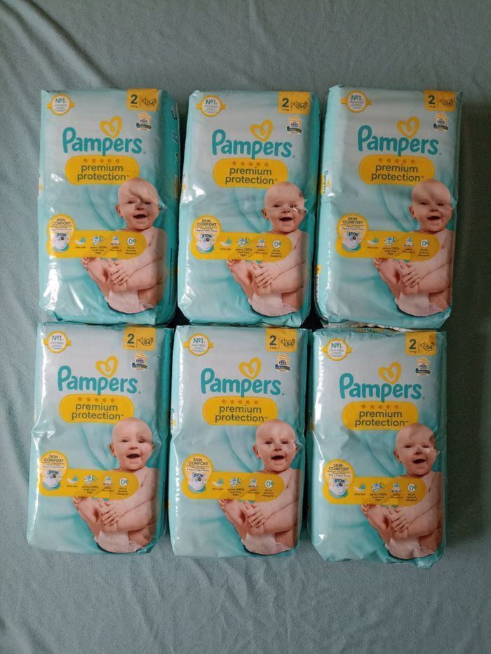 Six paquets de couches Pampers premium protection T2 taille 2