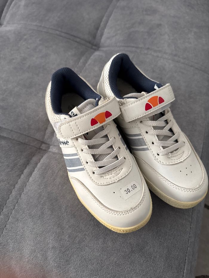 Basket enfants taille 33