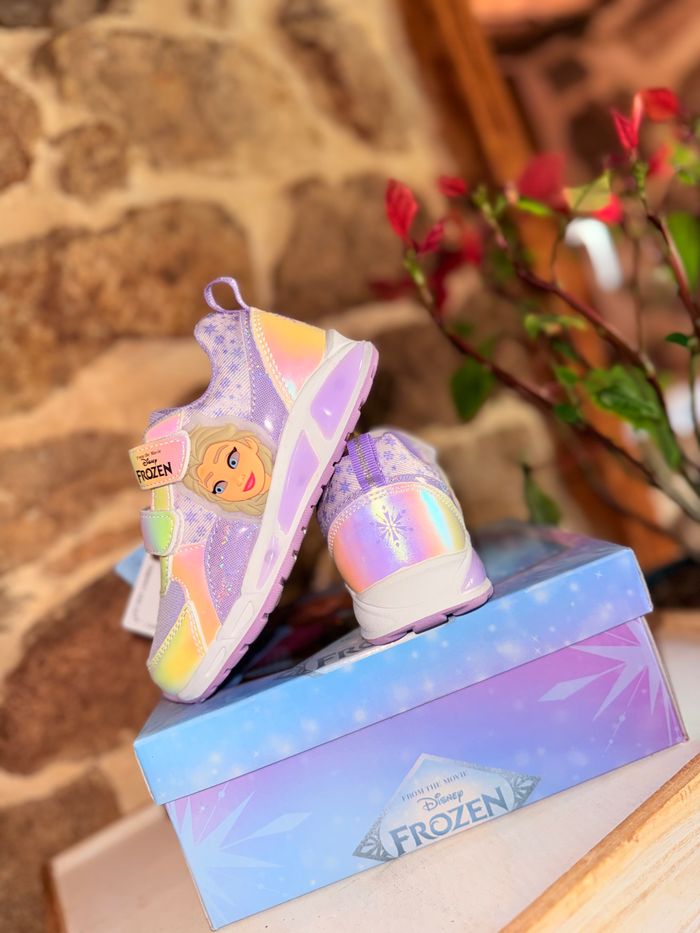 Basket reine des neiges lumineuse - photo numéro 3