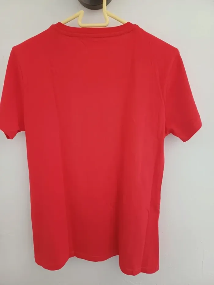 T-shirt rouge winnie l'ourson - photo numéro 3