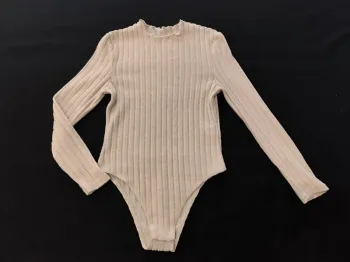 Bodie body beige crème Shein 9 ans