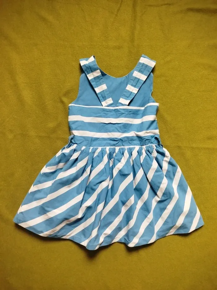 Lot robes 5ans - photo numéro 14