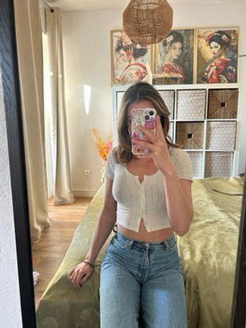 Petit top blanc boutonné taille S