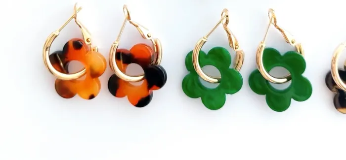 Lot de 3 paires de boucles d'oreilles mini créoles fleurs 🌸 - photo numéro 2