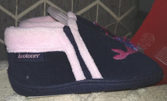 Chaussons Isotoner P27 neufs - photo numéro 3
