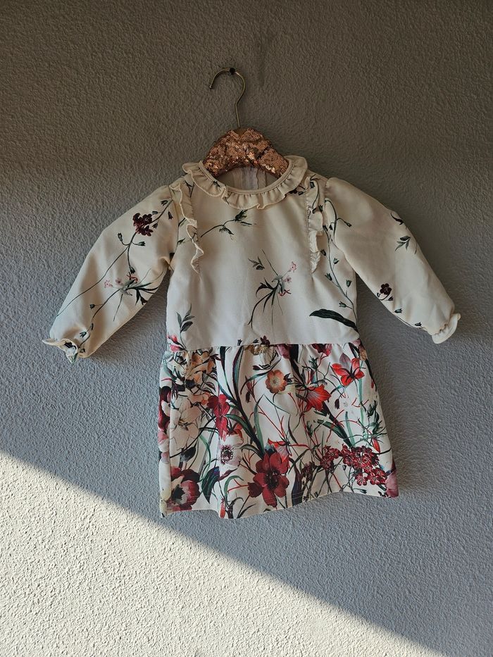 Robe fleurie pour fille - photo numéro 2
