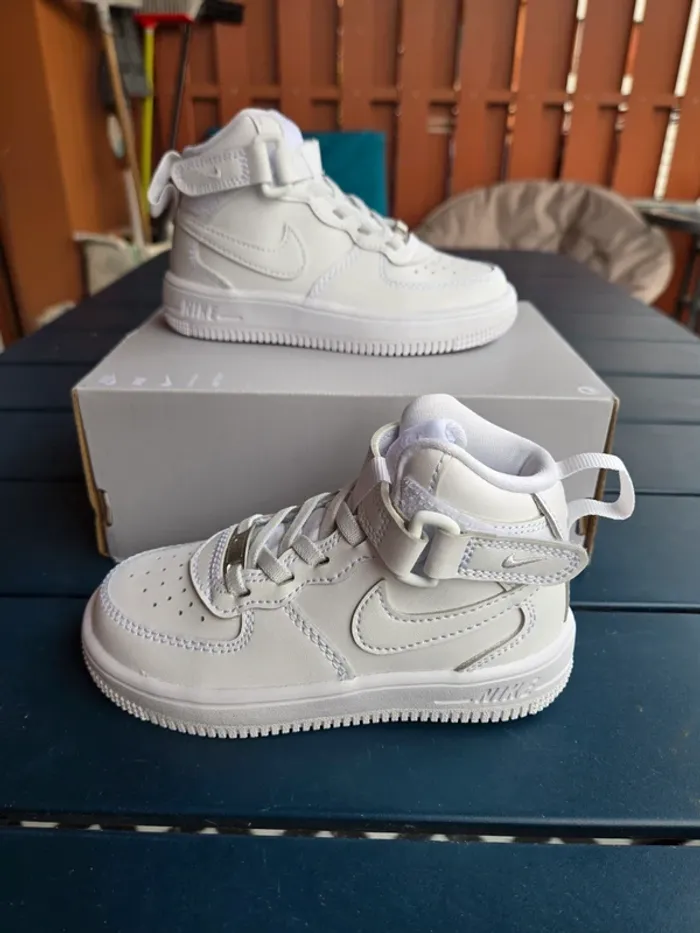 Nike force 1 mid easyon blanche taille 26 neuves - photo numéro 2