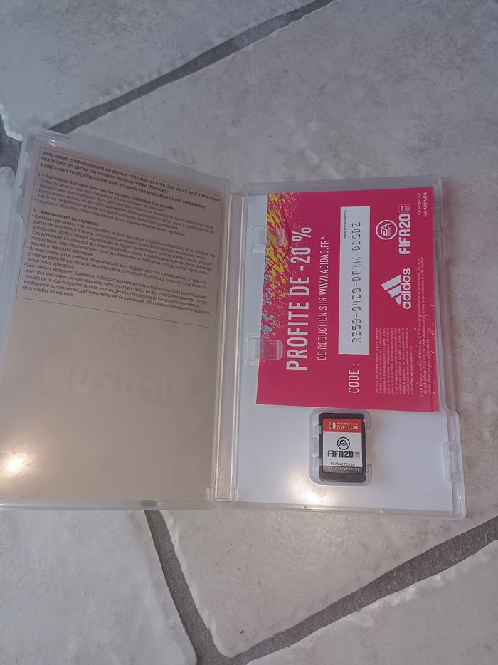 Jeu Nintendo Switch - photo numéro 2