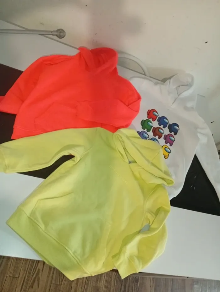 Lot de 3 sweats 8 ans