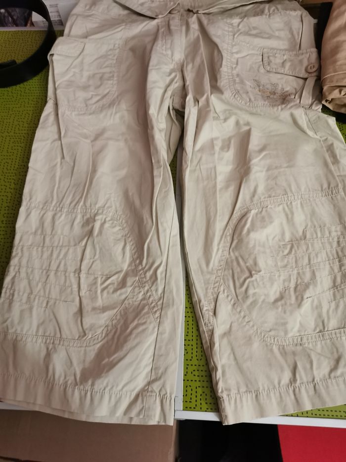 Pantacourt 4 oches, boutons et fermeture - photo numéro 5