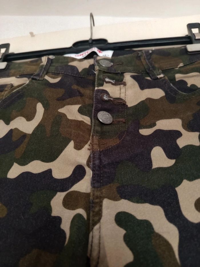 Cargo effet militaire taille M de la marque Jennifer - photo numéro 2