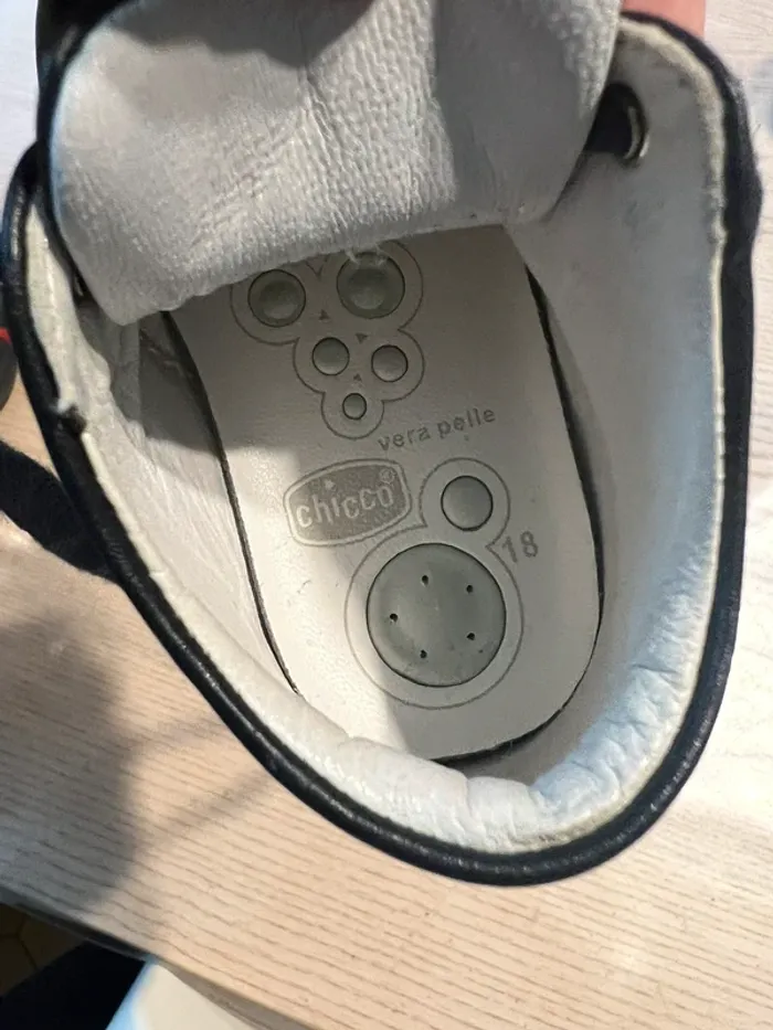 Chaussure bébé - photo numéro 3