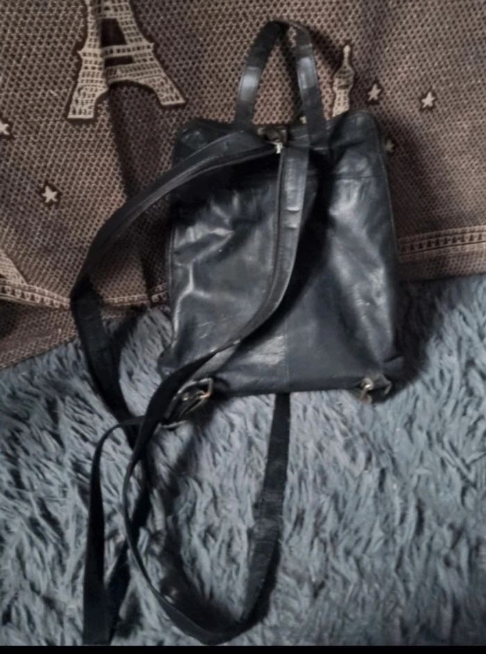 Sac à dos noir cuir - photo numéro 2