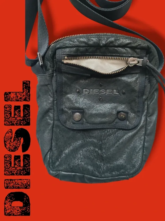 Superbe sacoche bandoulière en cuir/daim noire DIESEL - photo numéro 4