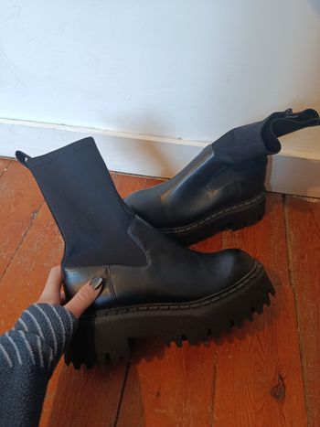 Bottines platforme Zara noires  chunky – T37 – 