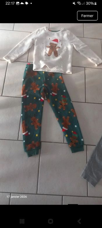 Pyjama tout doux noel mixte 7/8ans tbe 