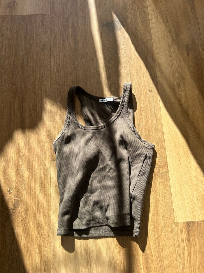 Débardeur bershka kaki - photo numéro 2