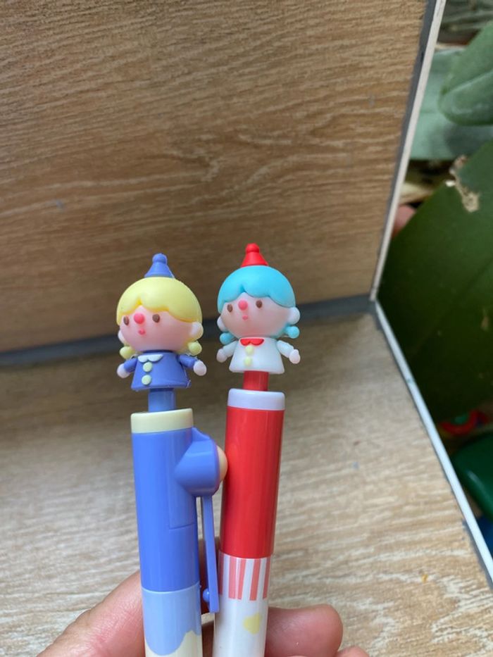 Stylo bleu - photo numéro 3