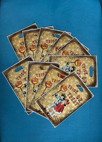 Lot de 10 sachets plastiques Halloween – motifs enfants années 1930