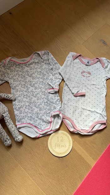 Lot de 2 bodies petit bateau 12 mois
