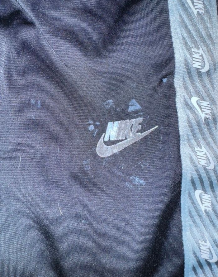 Ensemble jogging noir Nike bebe 18 mois bon état - photo numéro 4