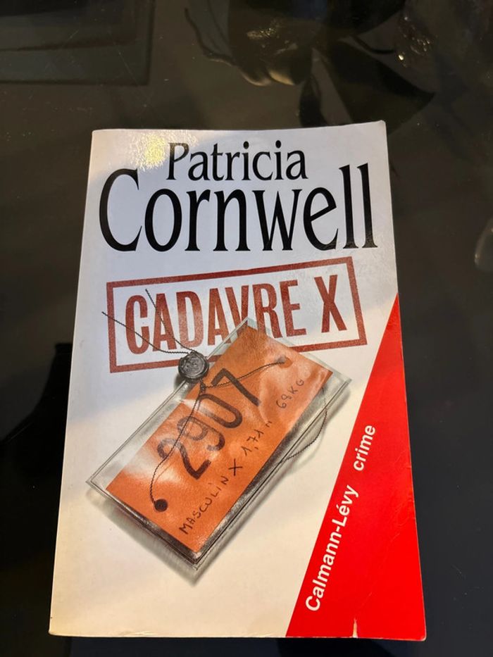 Livre cadavre X