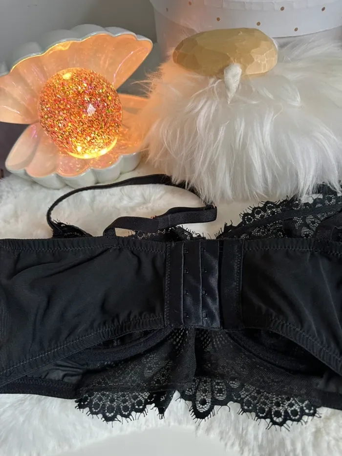 Soutien gorge dentelle / grande bande maintien - photo numéro 8