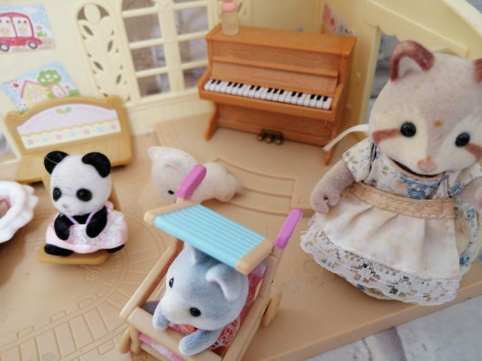 Nursery et bus sylvanian - photo numéro 4