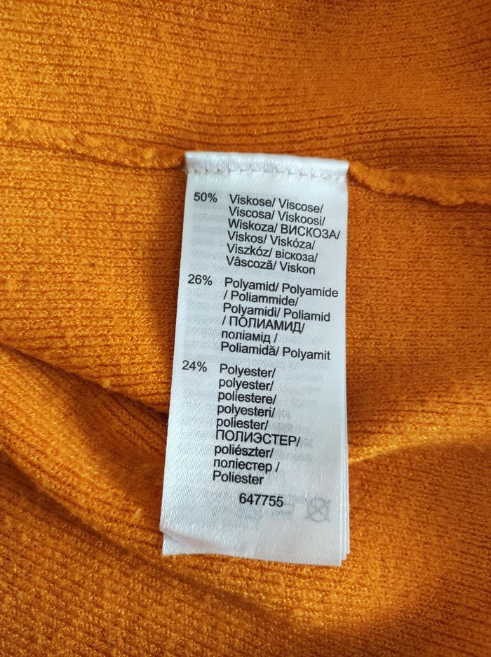 Pull à capuche jaune safran - photo numéro 9
