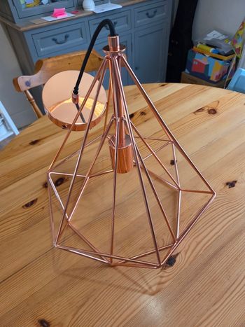 Suspension luminaire forme diamant or rose