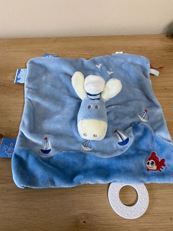 Doudou plat ane paco marin capitain bleu noukies