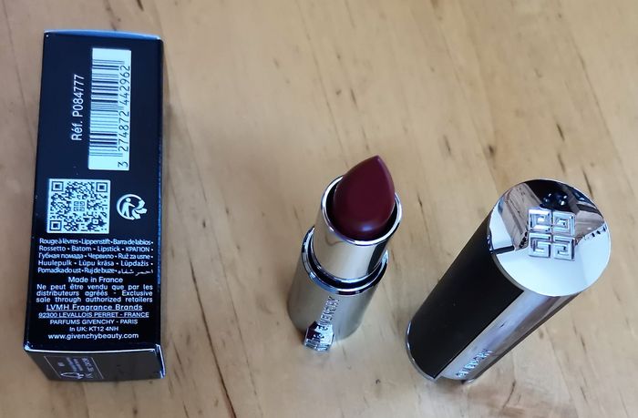 Rouge à lèvres "Givenchy"