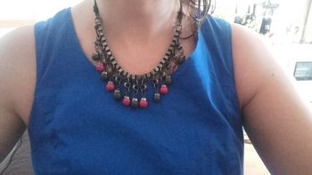 Collier rouge et noir réglable