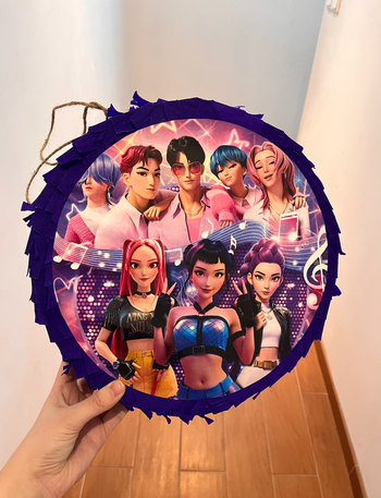 pinata k pop