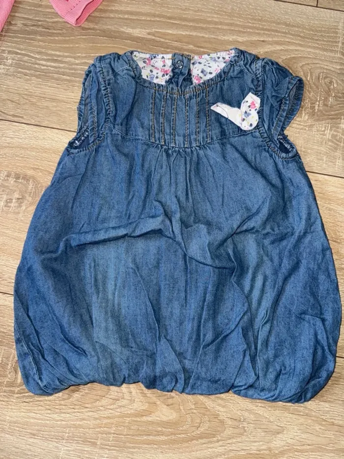 Ensemble jean et rose - photo numéro 2