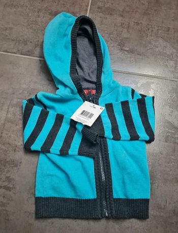 Gilet garçon Tissaia taille 9 mois neuf avec étiquette
