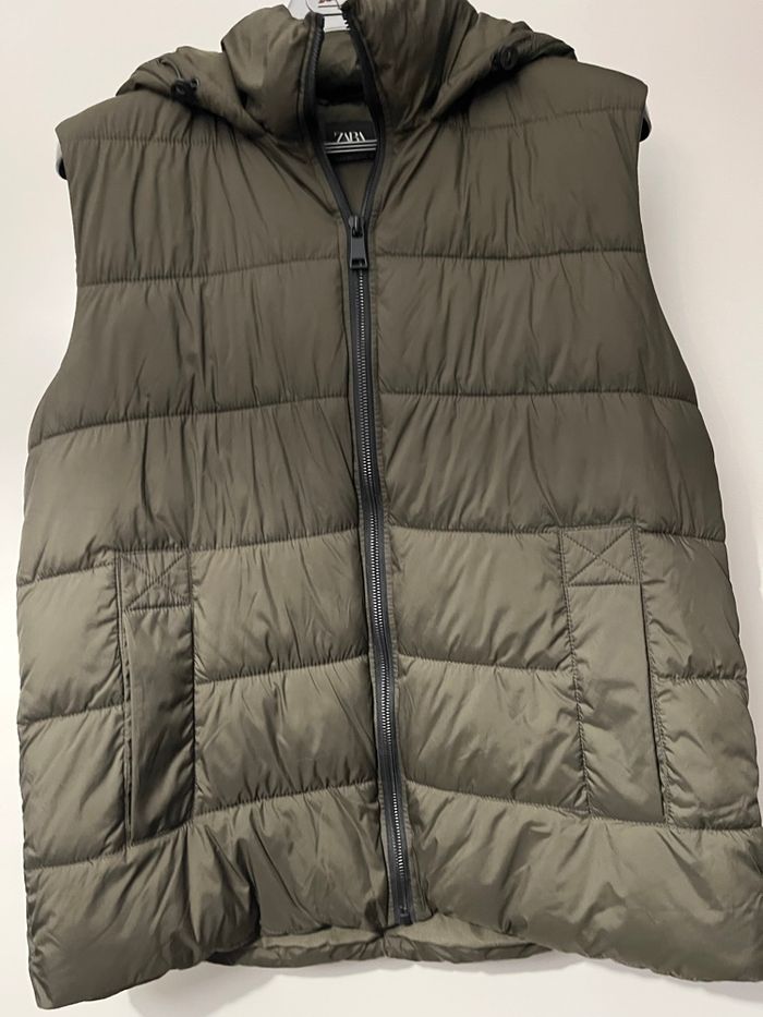 Doudoune légère  capuche ZARA sans manches