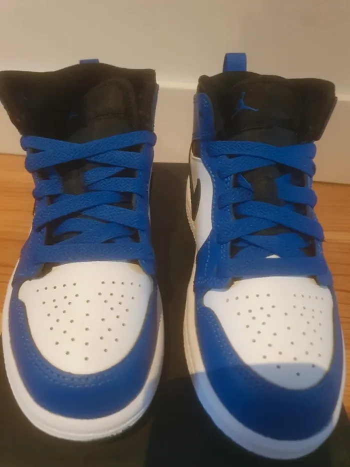 Nike Jordan 1 Mid (28) - photo numéro 4
