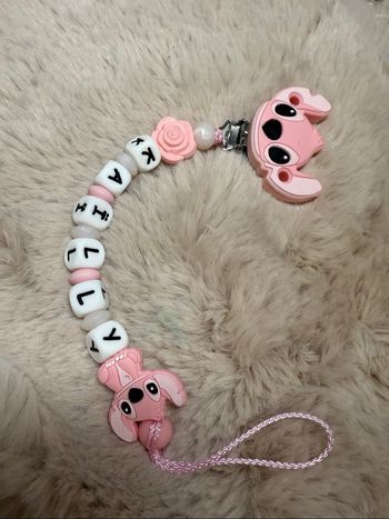 Attache tétine Stitch