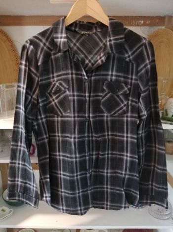 Chemise à carreaux